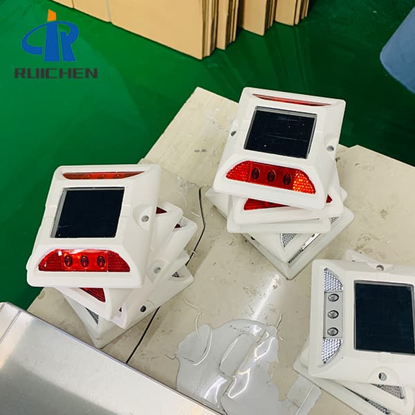 Unidirectional Solar Reflector Stud Light For Farm In Malaysia